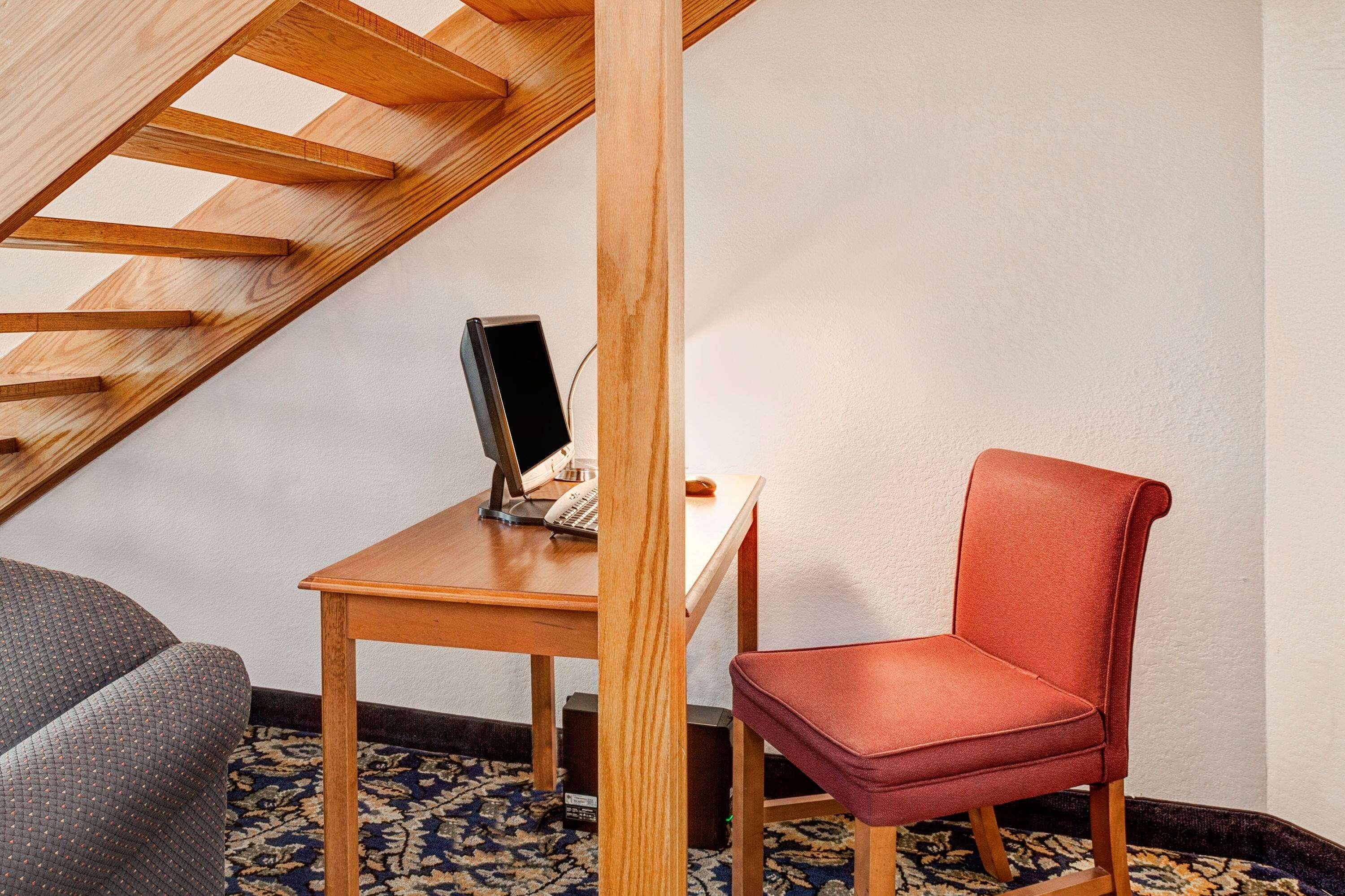 Super 8 By Wyndham Mahwah Hotel Luaran gambar